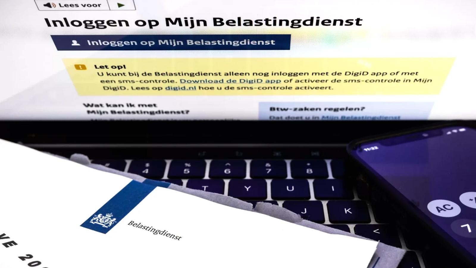 Kabinet: spijtig dat Kamer te laat hoorde van 'verborgen' toeslagenbestanden