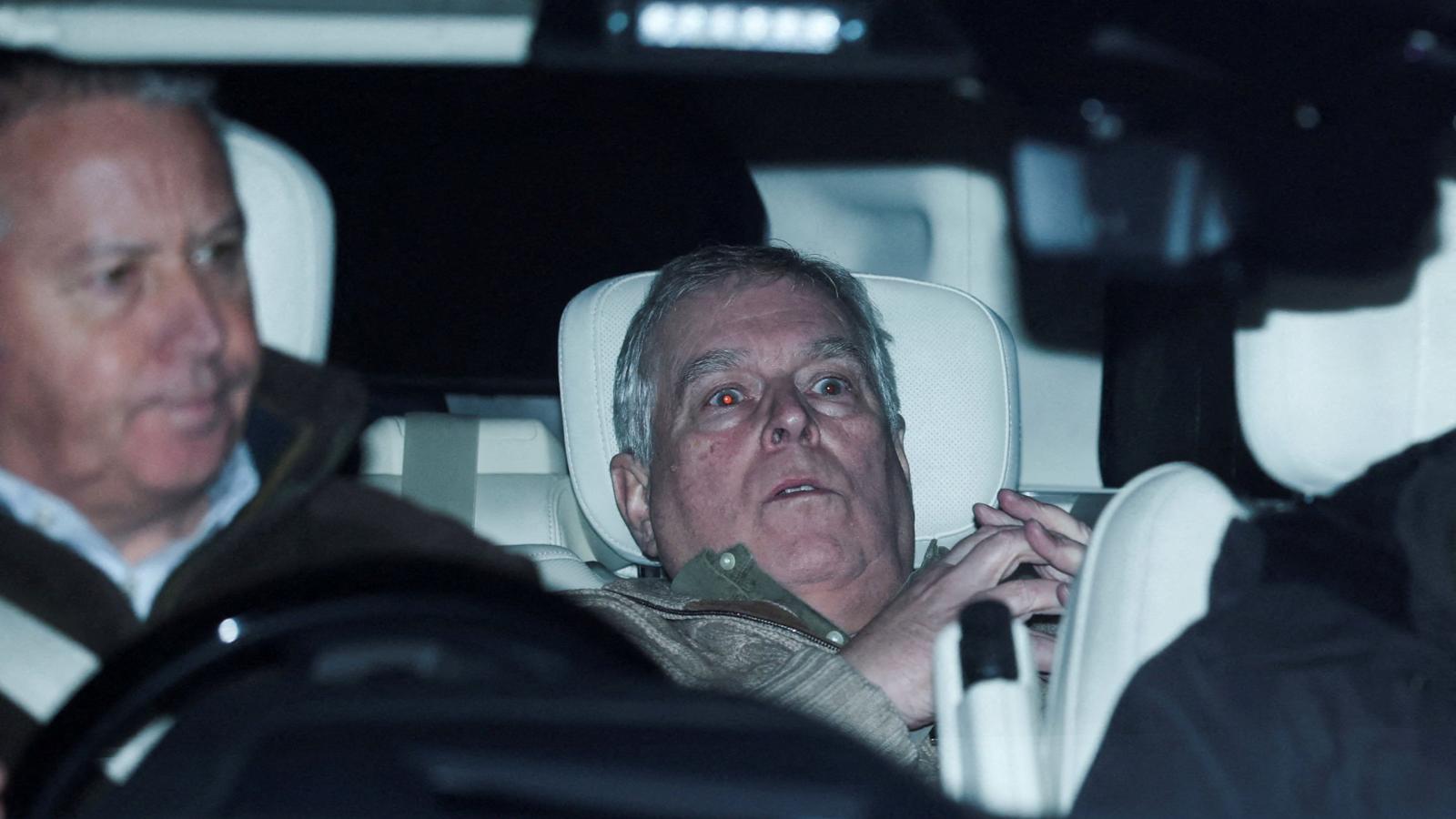 Foto van vrijgelaten Andrew gaat de wereld over: 'Een ongekend moment'