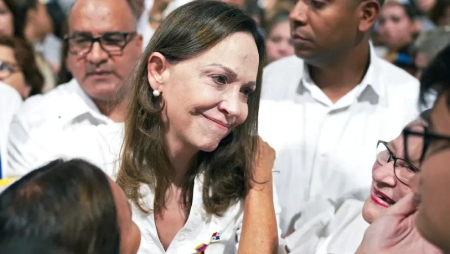 Oppositieleider María Corina Machado terug in Venezuela