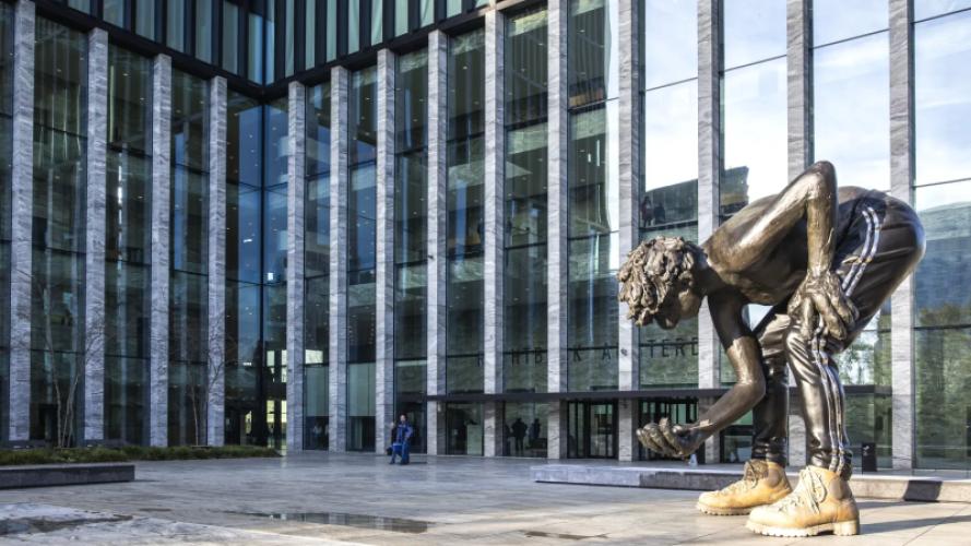 Man met wiens gezicht tientallen bankrekeningen werden geopend voor de rechter