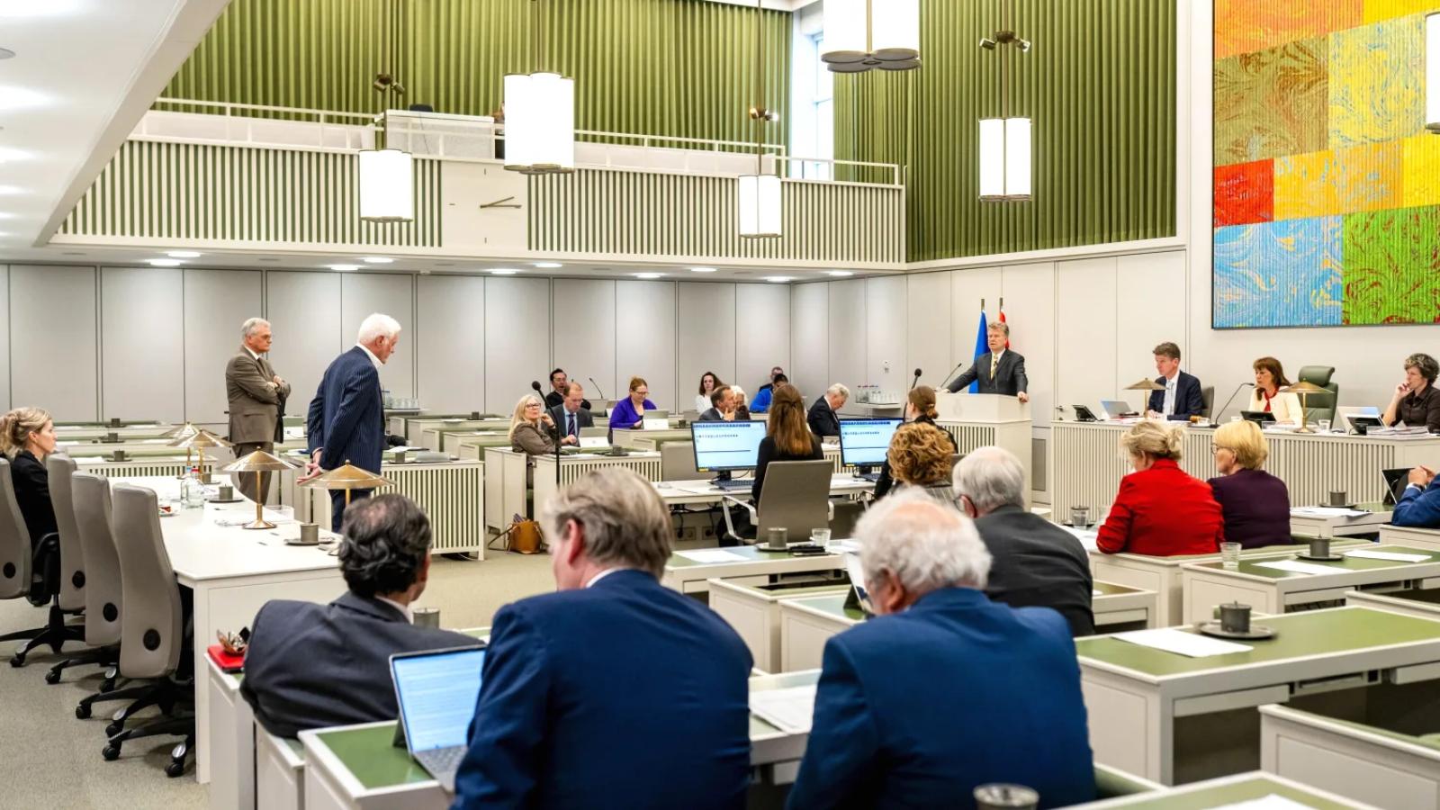 Eerste Kamer stemt na vijf jaar wet tegen ongewenste beïnvloeding weg