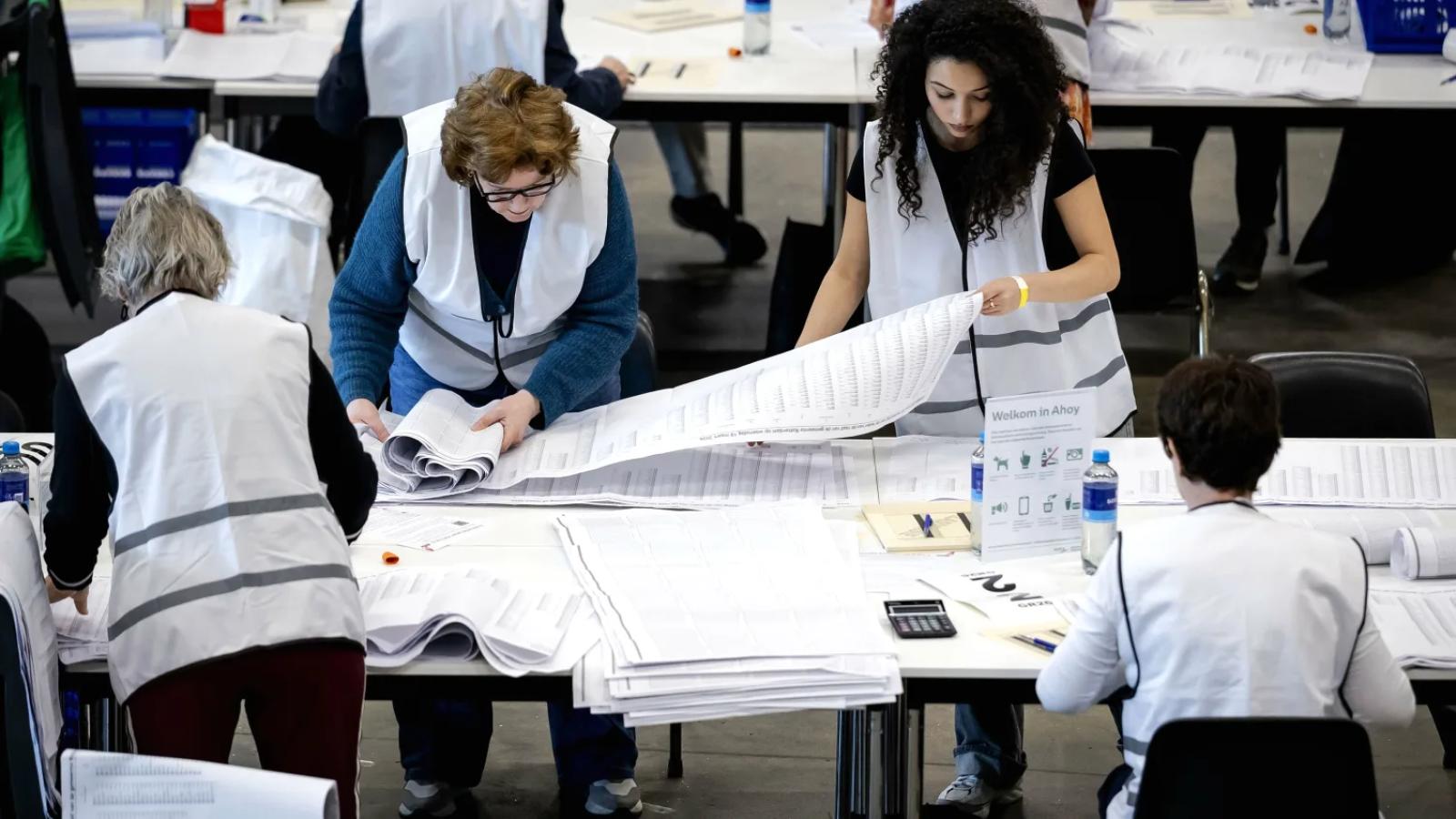 Nederland stemt vaak per volmacht: 'zwakte in ons verkiezingsproces'