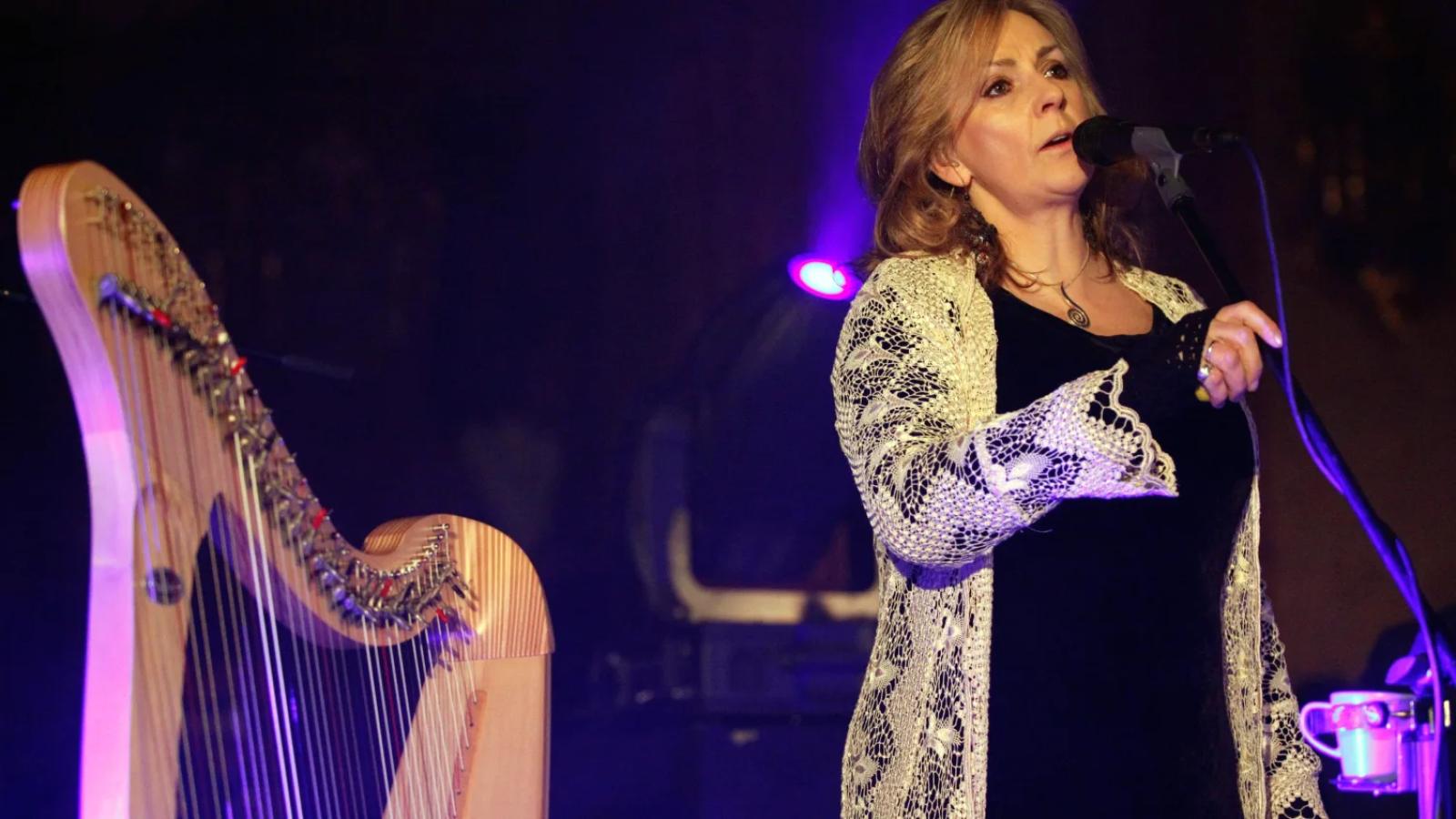 Clannad-zangeres Moya Brennan (73) overleden