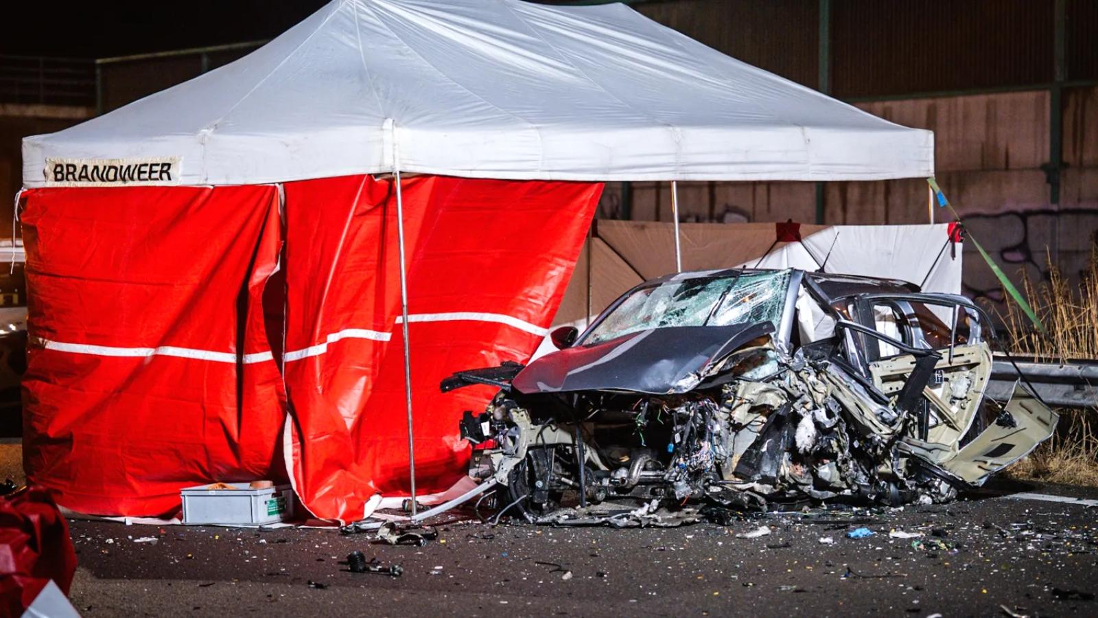 Man die gewond raakte bij ongeluk met spookrijder op A59 overleden
