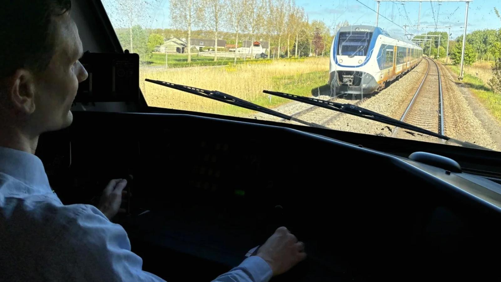 NS wil nog minder stroom gebruiken bij treinrit: 'Kan mooi naar huishoudens toe'