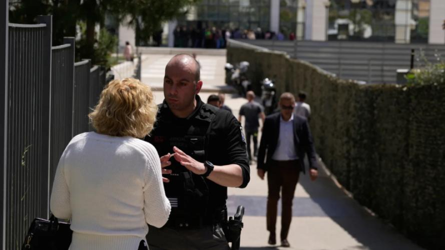 Politie zoekt 89-jarige dader van schietpartijen in Griekenland