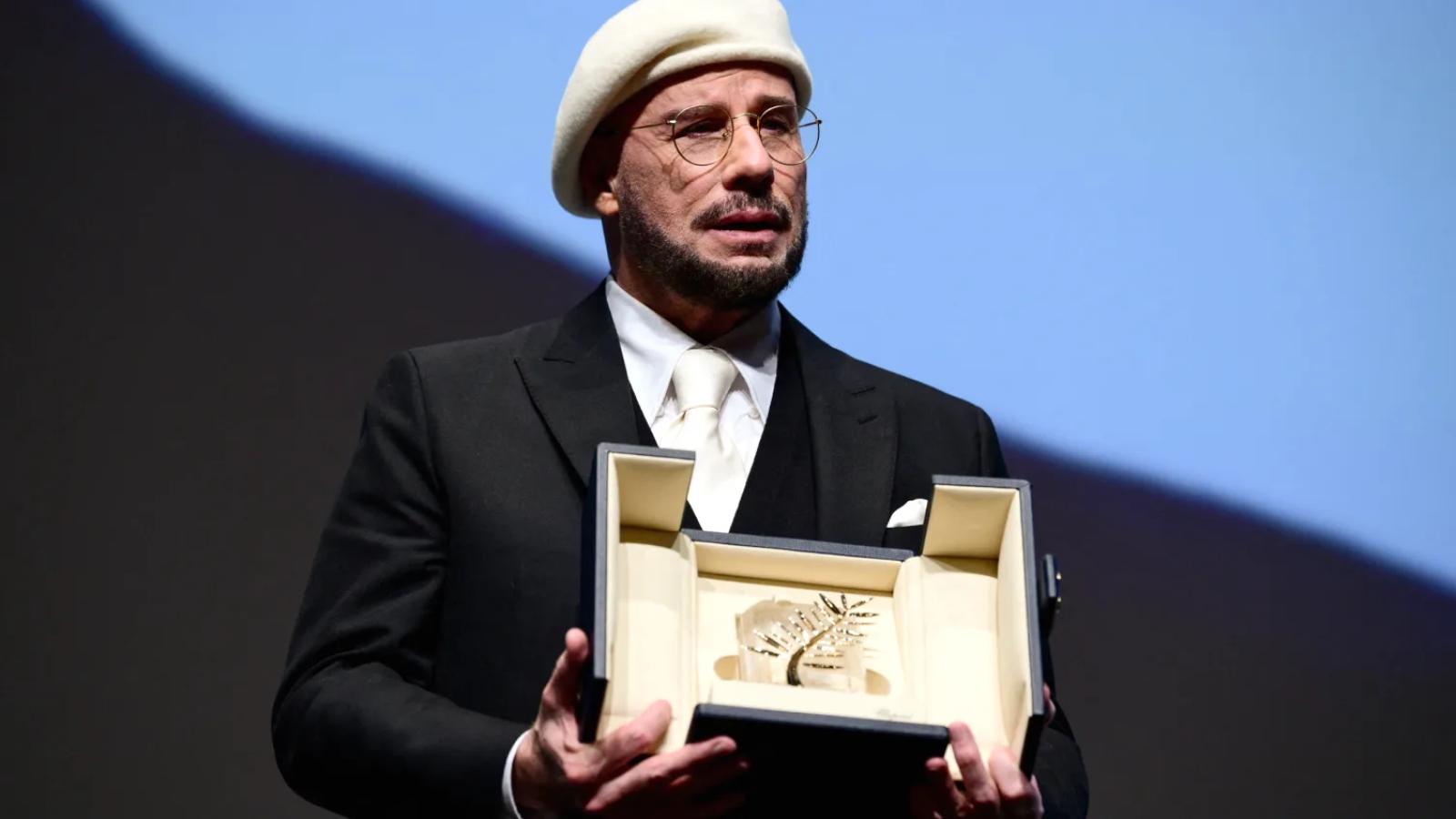 John Travolta ontvangt erepalm tijdens filmfestival Cannes: 'Beter dan een Oscar'
