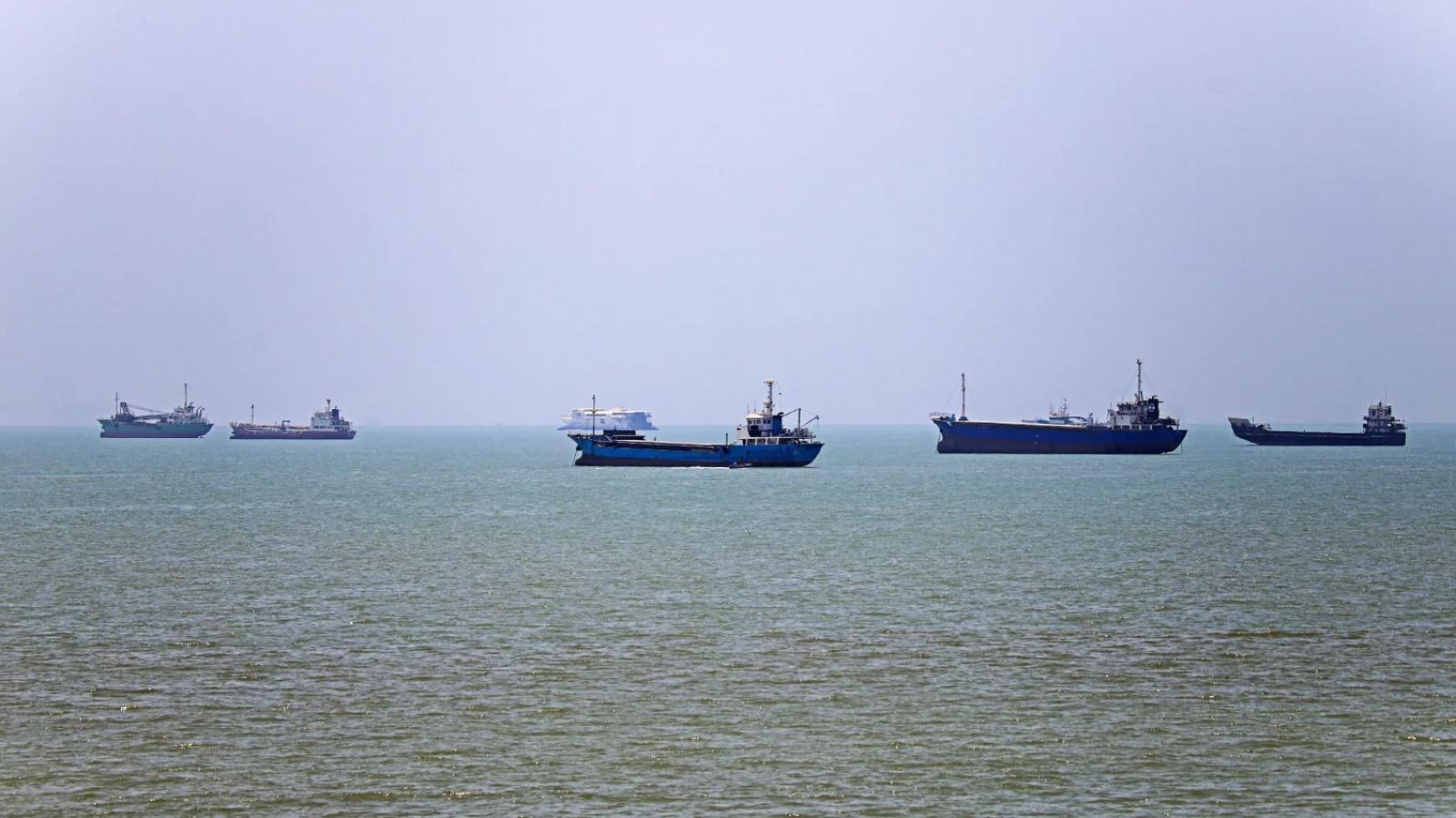 Voor het eerst sinds oorlog weer Nederlandse schepen door Straat van Hormuz