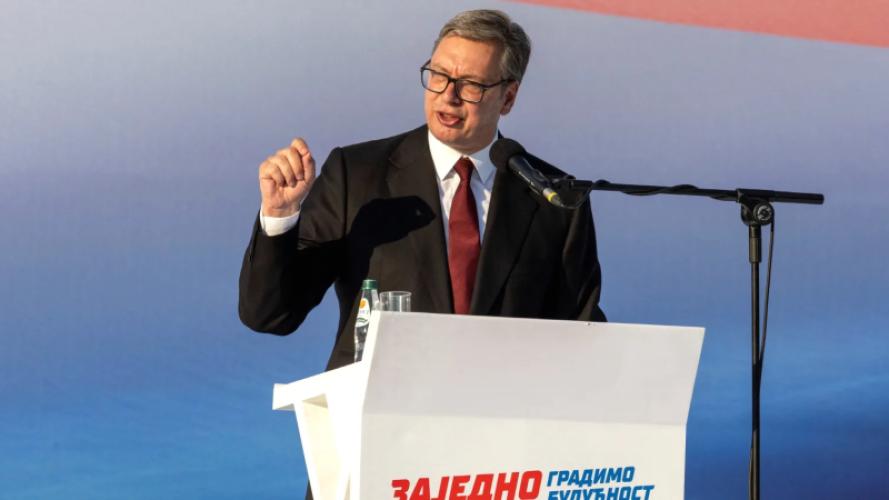 Servische president Vucic treedt vroegtijdig af en kondigt vervroegde verkiezingen aan